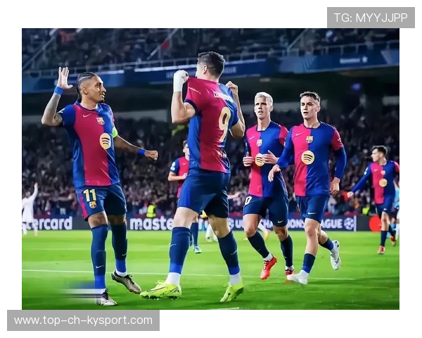 巴萨中路渗透连续成功，费尔明小范围配合亮眼